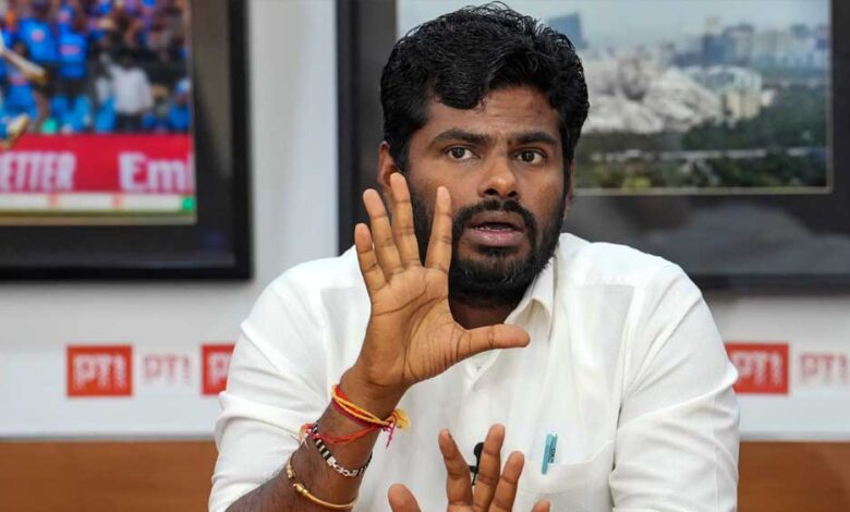 BJP का बड़ा दांव: तमिलनाडु में अन्नामलाई का इस्तीफा मंजूर, आंध्र की राज्यसभा सीट भी छोड़ी bjp-का-बड़ा-दांव:-तमिलनाडु-में-अन्नामलाई-का-इस्तीफा-मंजूर,-आंध्र-की-राज्यसभा-सीट-भी-छोड़ी