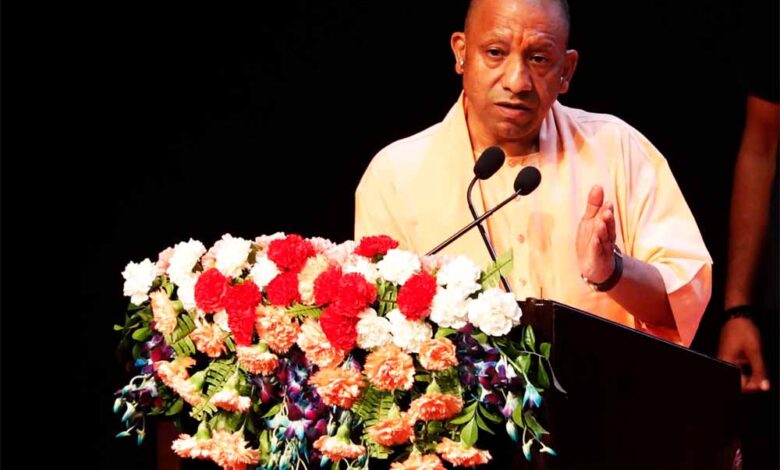 उत्तर प्रदेश में मुख्यमंत्री योगी के नेतृत्व में पंचायती राज विभाग ने पांच वर्षों में रचा विकास का नया इतिहास उत्तर-प्रदेश-में-मुख्यमंत्री-योगी-के-नेतृत्व-में-पंचायती-राज-विभाग-ने-पांच-वर्षों-में-रचा-विकास-का-नया-इतिहास