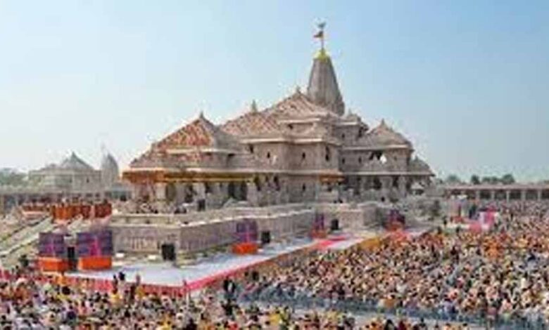 राम मंदिर चढ़ावा चोरी मामला: एसआईटी ने संभाली जांच, कर्मचारियों और ट्रस्टियों से होगी पूछताछ राम-मंदिर-चढ़ावा-चोरी-मामला:-एसआईटी-ने-संभाली-जांच,-कर्मचारियों-और-ट्रस्टियों-से-होगी-पूछताछ