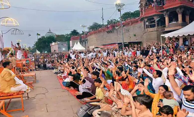 उज्जैन रामघाट पर अनोखी पहल, तीर्थ पुरोहित दक्षिणा में मांग रहे शिप्रा को स्वच्छ रखने का संकल्प उज्जैन-रामघाट-पर-अनोखी-पहल,-तीर्थ-पुरोहित-दक्षिणा-में-मांग-रहे-शिप्रा-को-स्वच्छ-रखने-का-संकल्प