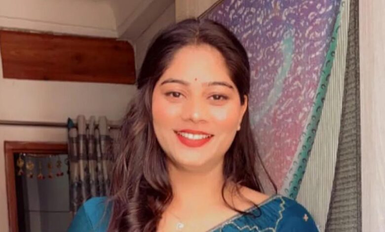 पहली बार मीडिया के सामने आई सोनम रघुवंशी, चुप्पी तोड़ किए कई चौंकाने वाले खुलासे पहली-बार-मीडिया-के-सामने-आई-सोनम-रघुवंशी,-चुप्पी-तोड़-किए-कई-चौंकाने-वाले-खुलासे