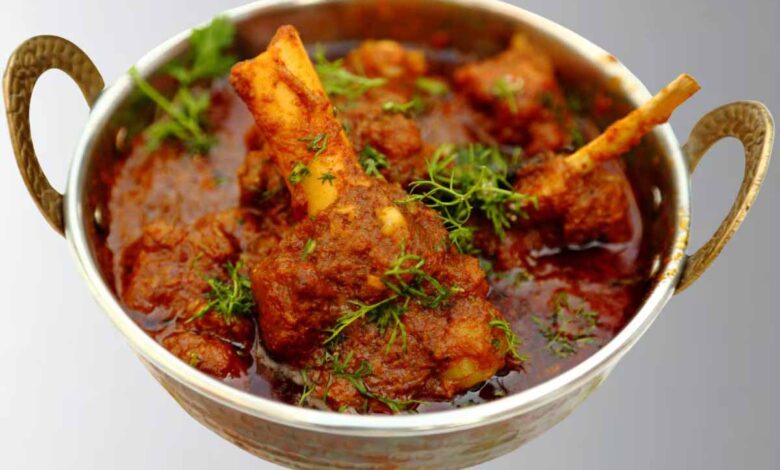 गर्मियों में दोपहर चिकन मटन खाना सेहत के लिए कितना सही या गलत गर्मियों-में-दोपहर-चिकन-मटन-खाना-सेहत-के-लिए-कितना-सही-या-गलत