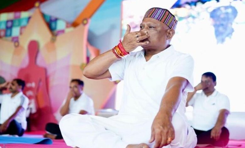 अन्तर्राष्ट्रीय योग दिवस पर 21 जून को प्रदेश में स्वस्थ आयु के लिए योग थीम पर होगा विशेष कार्यक्रम अन्तर्राष्ट्रीय-योग-दिवस-पर-21-जून-को-प्रदेश-में-स्वस्थ-आयु-के-लिए-योग-थीम-पर-होगा-विशेष-कार्यक्रम