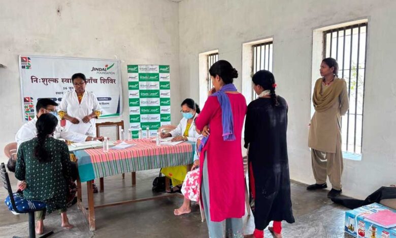 जिंदल फाउंडेशन की पहल: जिला जेल रायगढ़ में विशेषज्ञ चिकित्सकों ने की बंदियों की स्वास्थ्य जांच जिंदल-फाउंडेशन-की-पहल:-जिला-जेल-रायगढ़-में-विशेषज्ञ-चिकित्सकों-ने-की-बंदियों-की-स्वास्थ्य-जांच