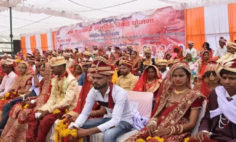 योगी सरकार में ओबीसी परिवारों के लिए संबल बनी सामूहिक विवाह योजना योगी-सरकार-में-ओबीसी-परिवारों-के-लिए-संबल-बनी-सामूहिक-विवाह-योजना