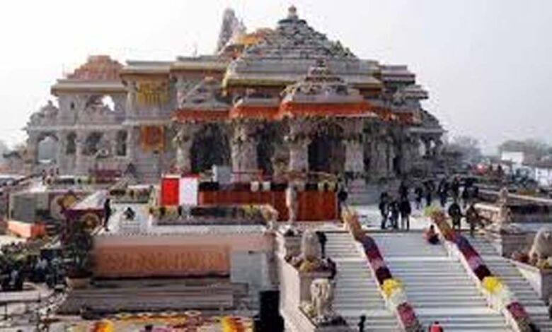 राम मंदिर में बेशकीमती हार और चरण पादुका गायब, SIT जांच में उलझा मामला राम-मंदिर-में-बेशकीमती-हार-और-चरण-पादुका-गायब,-sit-जांच-में-उलझा-मामला