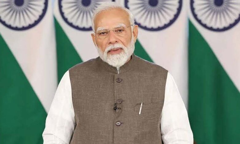NEET परीक्षा के बीच PM मोदी का संवेदनशील फैसला, एयरपोर्ट पर किया इंतजार neet-परीक्षा-के-बीच-pm-मोदी-का-संवेदनशील-फैसला,-एयरपोर्ट-पर-किया-इंतजार
