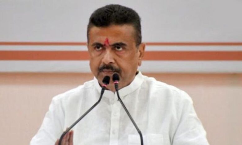 Bengal Budget: सरकारी कर्मचारियों को बड़ी सौगात, DA में 20% बढ़ोतरी; पहले बजट में बड़े ऐलान bengal-budget:-सरकारी-कर्मचारियों-को-बड़ी-सौगात,-da-में-20%-बढ़ोतरी;-पहले-बजट-में-बड़े-ऐलान