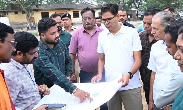 प्रदेश का सबसे मॉडल शहर बनेगा रायगढ़ : वित्त मंत्री ओ.पी. चौधरी प्रदेश-का-सबसे-मॉडल-शहर-बनेगा-रायगढ़-:-वित्त-मंत्री-ओपी.-चौधरी