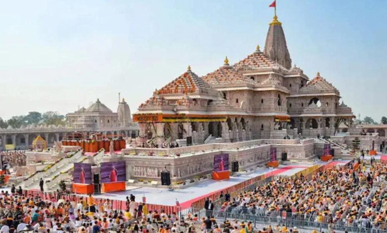 राम-मंदिर-में-चढ़ावा-गिनने-वाले-कर्मचारियों-के-लिए-नया-ड्रेस-कोड,-वर्दी-में-नहीं-होंगे-पॉकेट